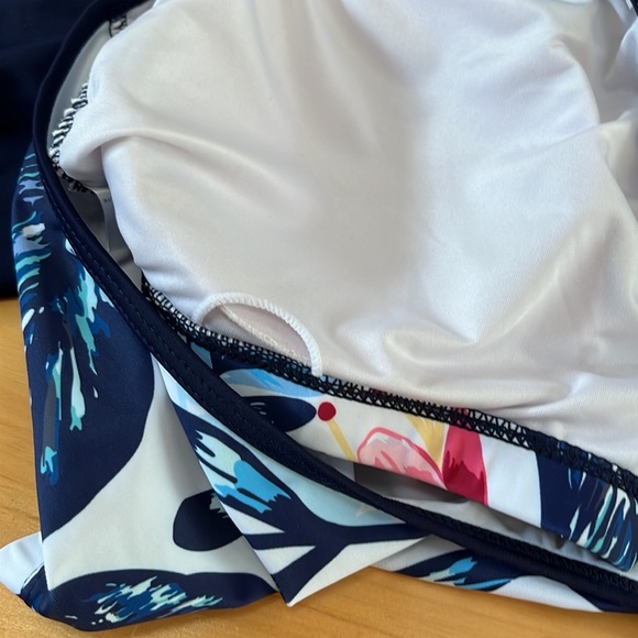 Race back bathing suit set. Top and two matching bottoms. - Picture 3 of 6